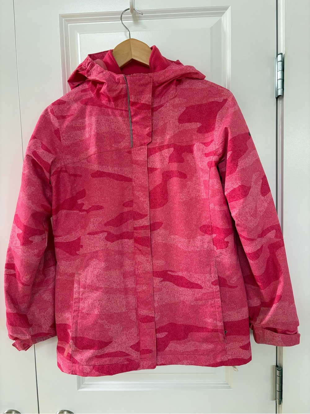 Columbia Winter Interchange Pink Camo Jacket with Hood 2 in 1 Girls Large